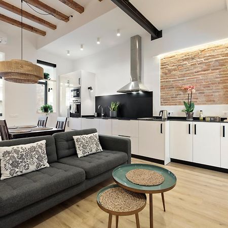 Poble Sec Charming Apartment บาร์เซโลนา ภายนอก รูปภาพ