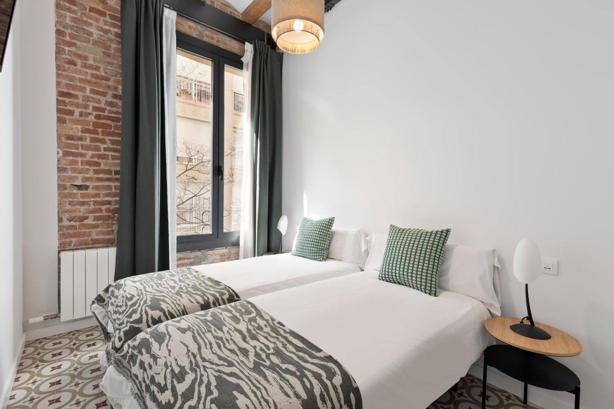 Poble Sec Charming Apartment บาร์เซโลนา ภายนอก รูปภาพ